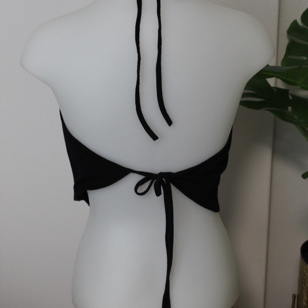Y2K Black and White Halter tie back Bandana Hankie crop Top size large - Picture 4 of 5